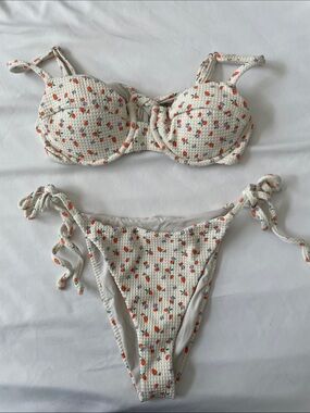 Dippin Daisy Textured White Bikini with Orange & Purple Floral Print